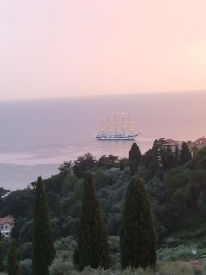 B&B Golfo Dei Poeti Леричи Екстериор снимка