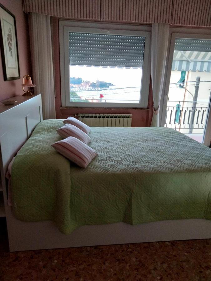 B&B Golfo Dei Poeti Леричи Екстериор снимка